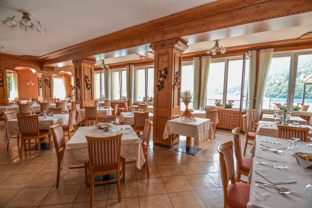 Albergo Mezzolago Eksteriør billede