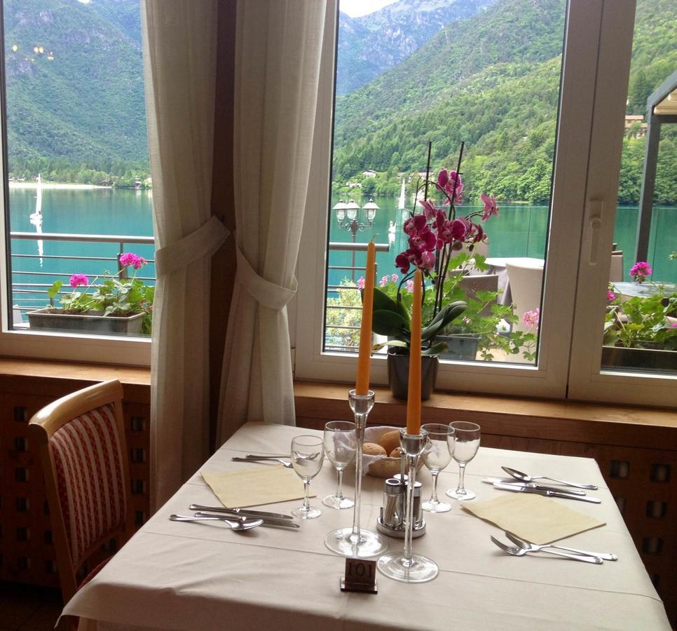 Albergo Mezzolago Eksteriør billede